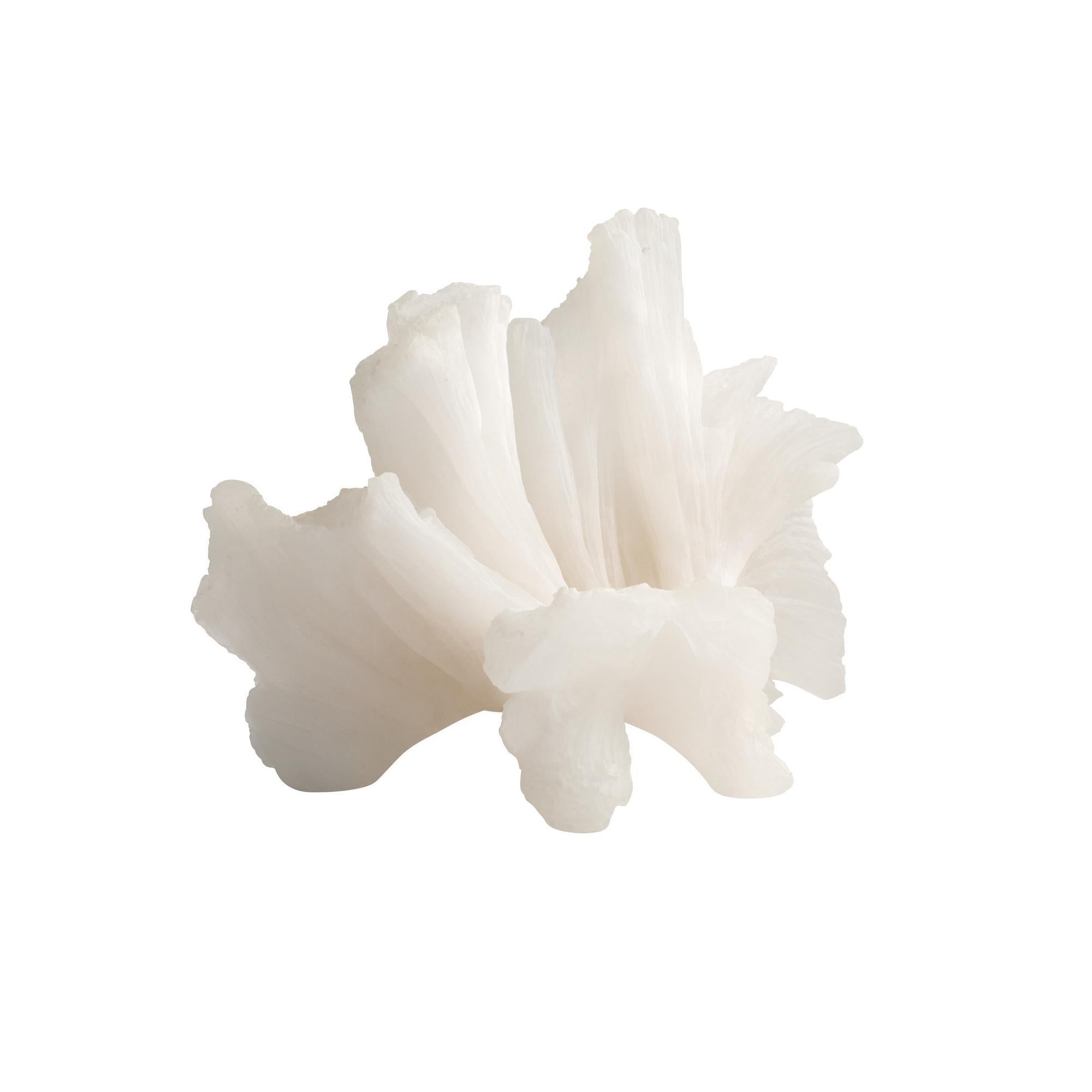 Luca Sculpture - Matte White